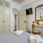 Honey & Cinnamon Luxury Апартаменты *