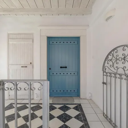 Honey & Cinnamon Luxury